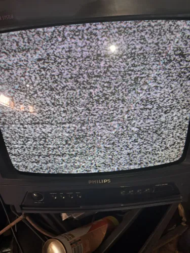 Tv phillips 14 polegadas sem controle