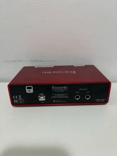 Focusrite Scarlett 2i2 2nd (segunda geração)