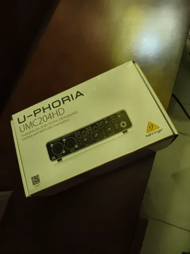 U-PHORIA UMC204HD - BEHRINGER