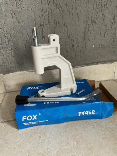 Máquina Balancim Prensa Manual Pregar Botões Ilhós E Rebites (não vem com matriz)