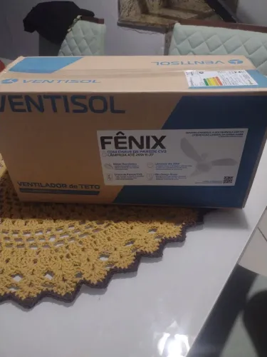Vende se 2 ventiladores de teto.novo