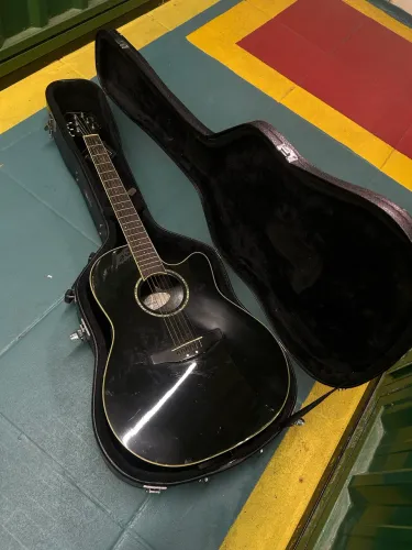 Violão Ovation Celebrity CS24C