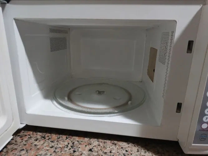 VENDO MICRONDAS ELETROLUX 41 Litros