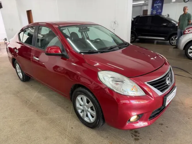 Nissan Versa SV 1.6 16V Flex Fuel 4P Mec. 2013