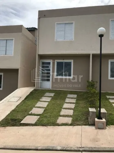 Casa em Condomínio na Vila São Geraldo, São José dos Campos-SP: 2 quartos, 2 salas, 1 banh