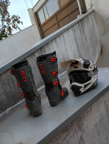 Capacete + Bota Motocross