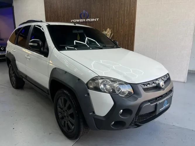 Fiat Palio Weekend Adventure Locker 1.8 Flex 2016