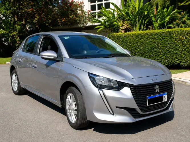 Peugeot 208 Active 1.6 Flex 16V 5P AUT 2023