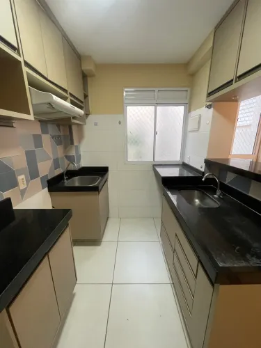 ALUGO APARTAMENTO SEMI MOBILIADO