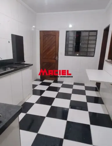 Oportunidade na Zona Leste! Casa com 3 Dormitórios e Área Gourmet no Santa Júlia