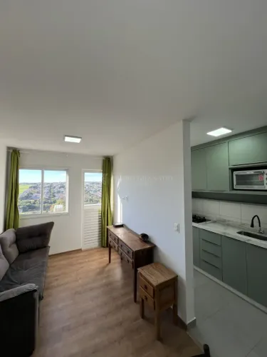 APARTAMENTO 2Q COM SUÍTE - PRÓXIMO À AVENIDA CERRO AZUL | AR CONDICIONADO