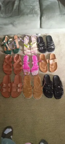 Vendo sapatos variados 