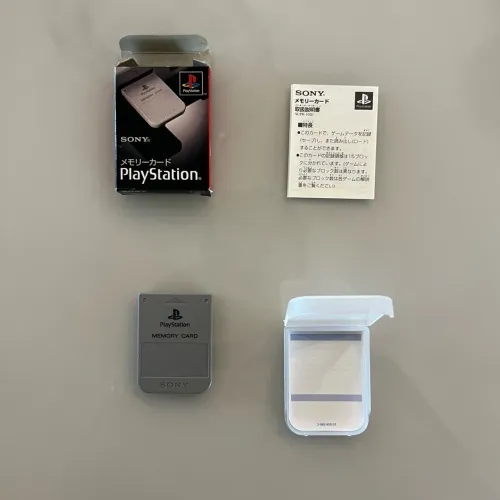 Memory card PS1 completo com caixa, manual, case e adesivos