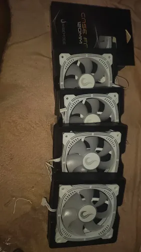 5x Fans Rise Mode Aura Frost Pro 120mm 5v - Acompanha controladora (NEGOCIÁVEL PELO CHAT)
