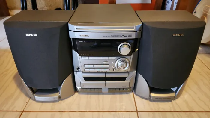 Som Aiwa NSX-5111 Bem Conservado 