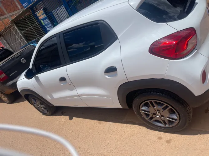 Renault Kwid Zen 1.0 Flex 12V 5P Mec. 2023