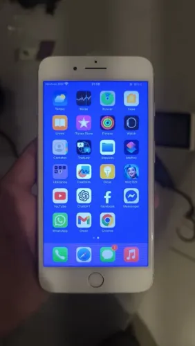 iPhone 8 plus 64Gb (baratinho)