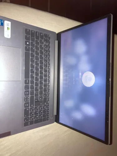 Notebook LENOVO