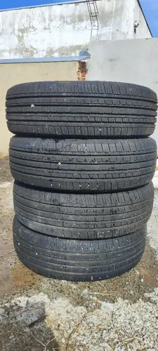Jogo de pneus 235/70 R16
