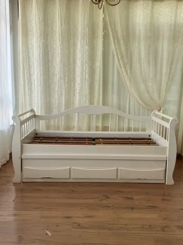 Cama bicama com gavetas