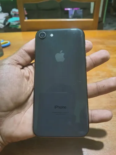 iPhone 8