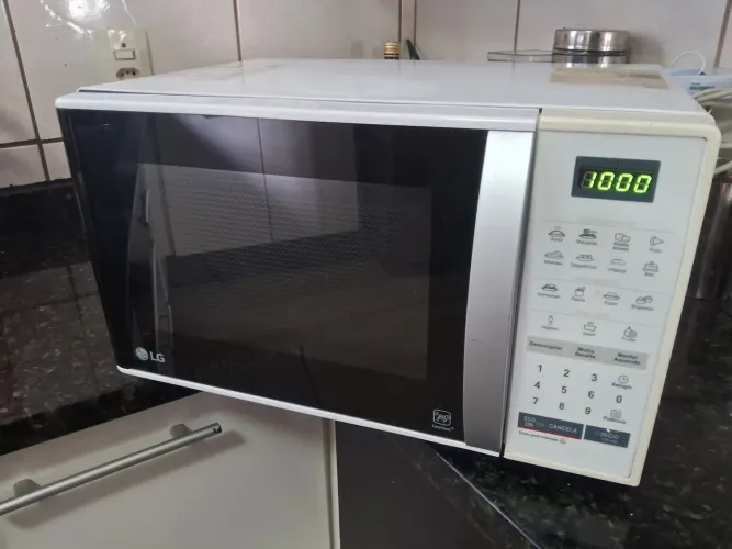 MICROONDAS 25 L LG EASY CLEAN ENTREGA INCLUÍDA 