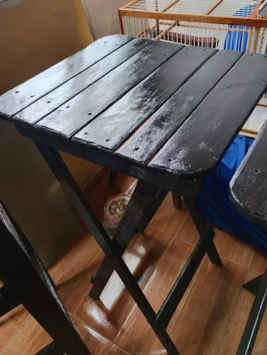 Mesa bistrô dobrável+2 cadeiras