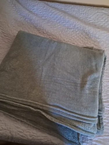 Cama e Banho - 1 ano de uso Airbnb - Toalhas/Cobertores/Travesseiros com capa - Excelente