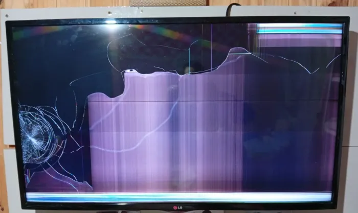 Vendo tv para peças ou conserto
