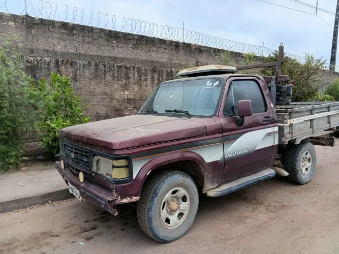 Chevrolet D-20 S / Luxe 3.9/4.0 Diesel 1996