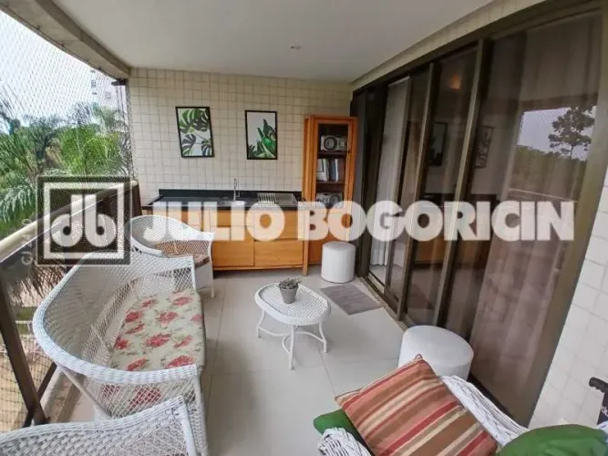 Apartamento : / Residencial / Barra da Tijuca