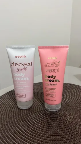 Vendo esses dois body cream 