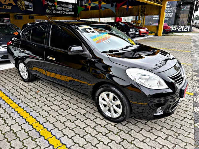 Nissan Versa SL 1.6 16V Flex Fuel 4P Mec. 2014