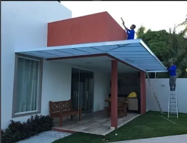 Troca de chapas de policarbonato 