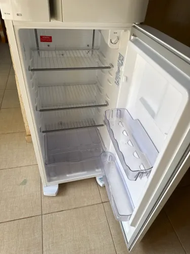 Geladeira eletrolux DC35A 207L