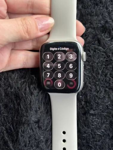 Apple Watch SE 2 geração 44mm Estelar