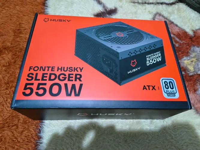 Fonte Husky Sledger 550W - NOVA E LACRADA