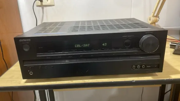 Receiver Onkyo HT-R591 - Para reparo ou peças. Somente retirada pessoal.