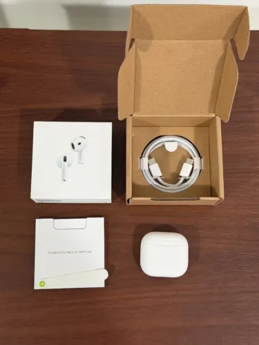 AirPods 4 com Cancelamento Ativo de Ruído