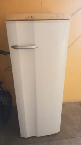 Geladeira Semi Nova