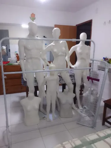 Itens de loja manequins