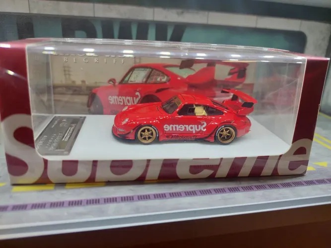 Porsche 911 (993) RWB - Medusa 1/64 (lacrado)