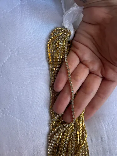 Corrente tira de Strass Dourado