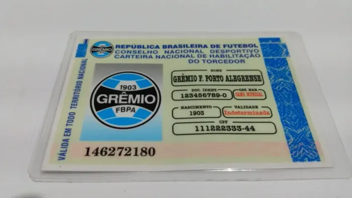 Carteirinha de sócio do Grêmio time de futebol gaúcho.