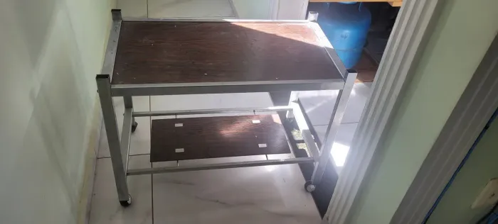 Mesa de centro com rodas