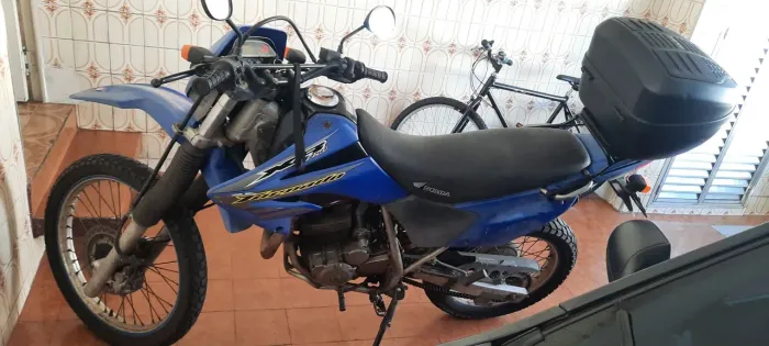 Honda tornado, único dono, moto em bom estado