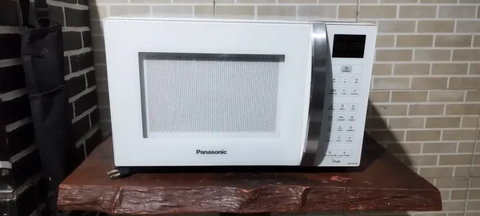 Micro-ondas Panasonic 34 litros