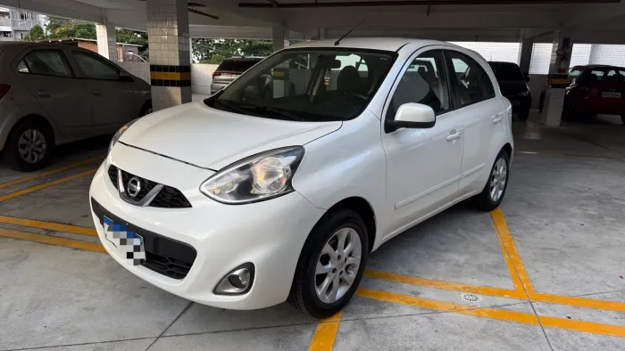 Nissan March S 1.0 12V Flex 5P 2015