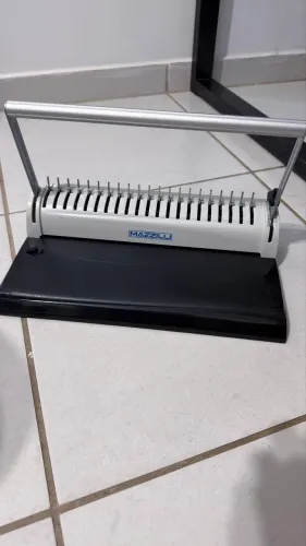 Máquina de encardernaçao