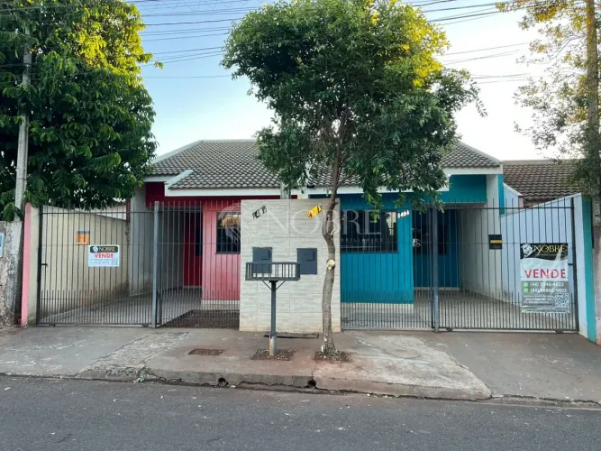 2 Casas geminadas à venda no Jardim Bom Pastor em Sarandi